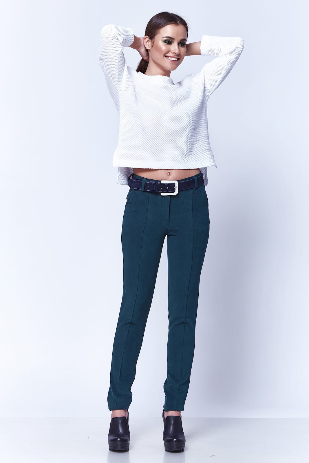 Pantaloni elastici con tasche