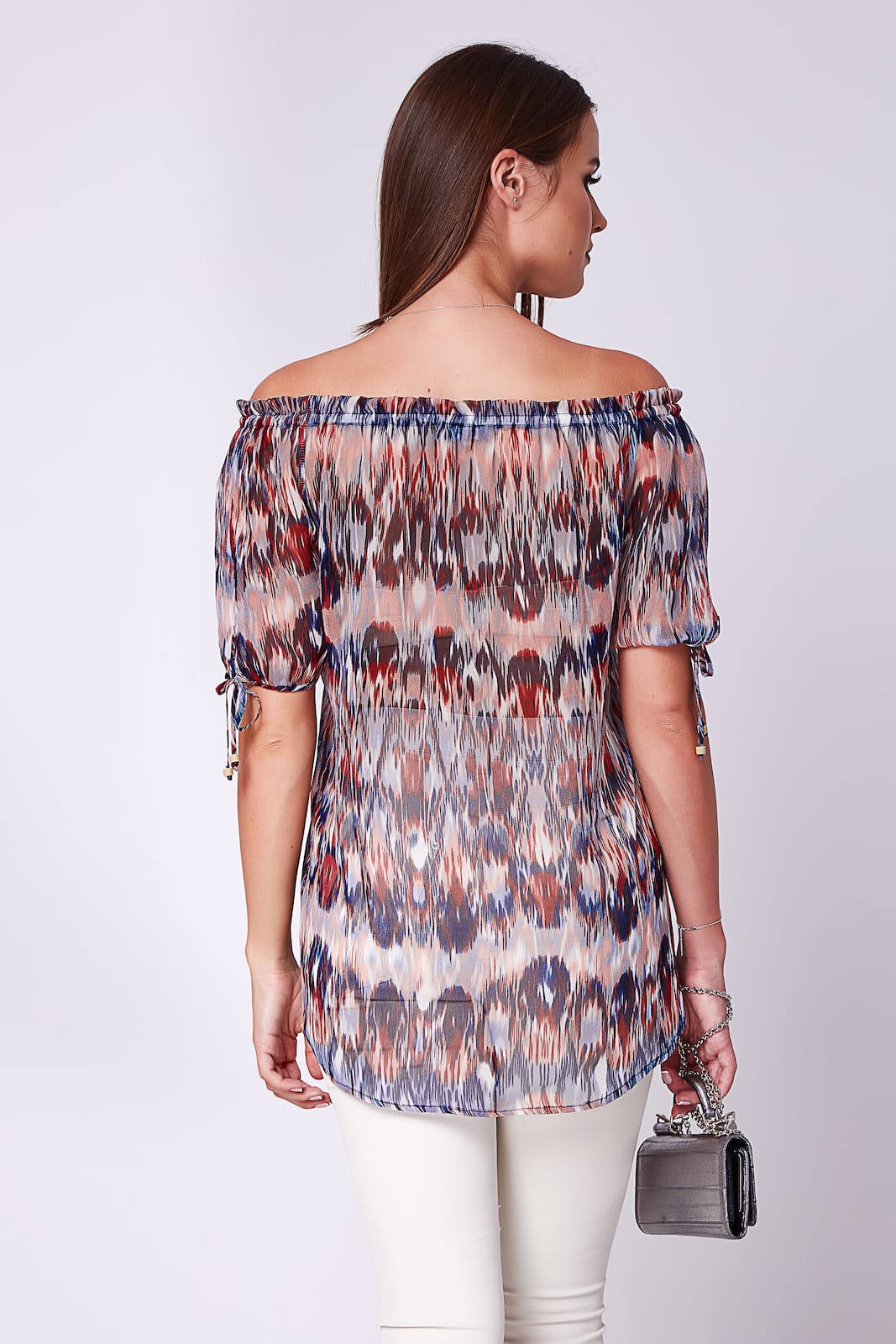 Blusa con trama nativa americana