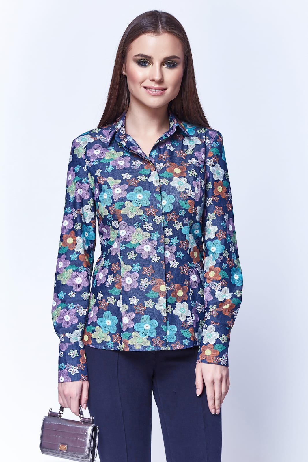 Camicia con maniche lunghe e trama floreale