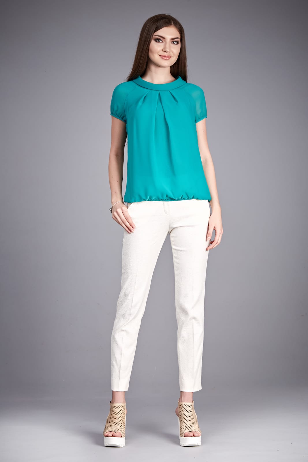 Top con bordi elasticizzati