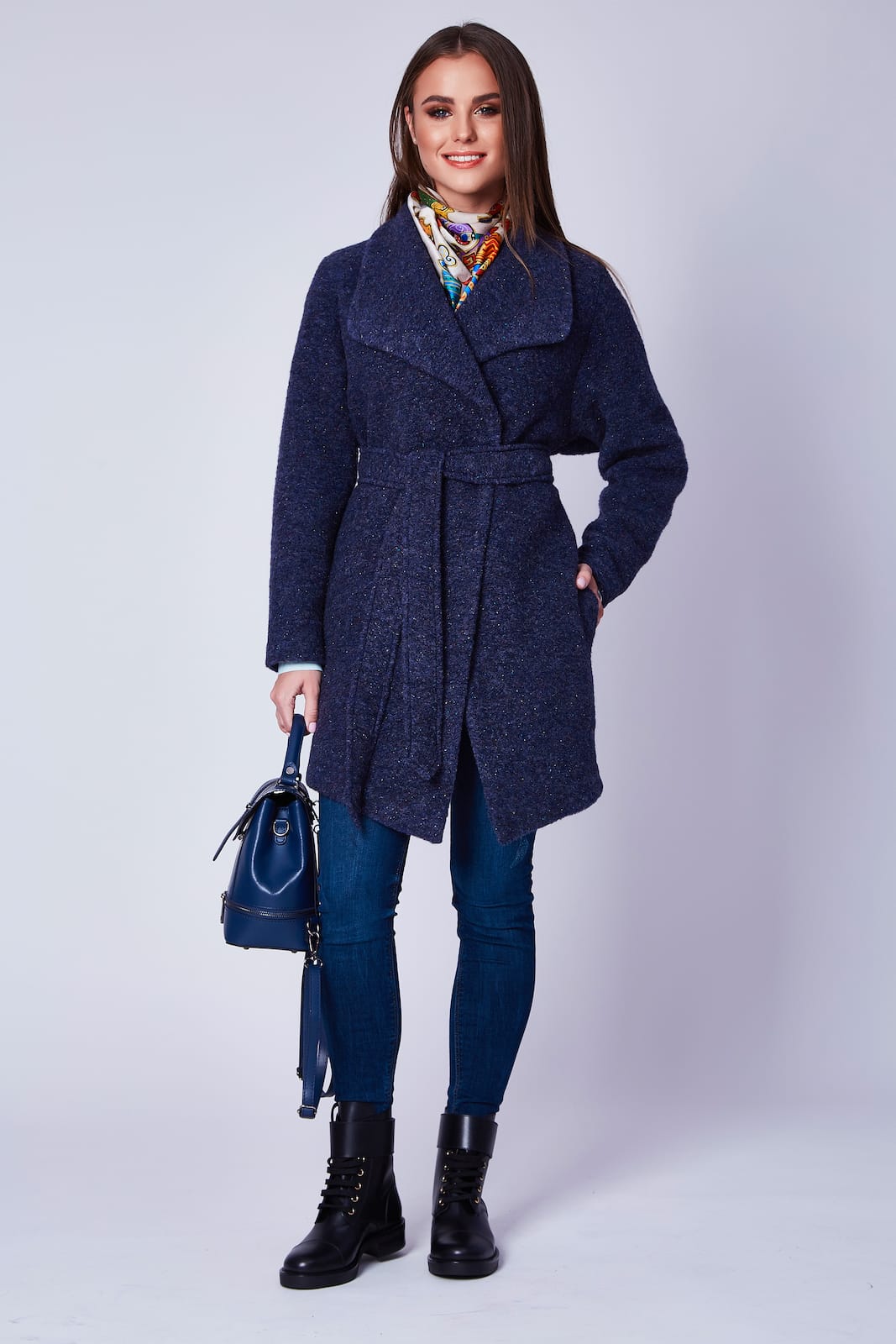 Maglione in lana lungo con cintura